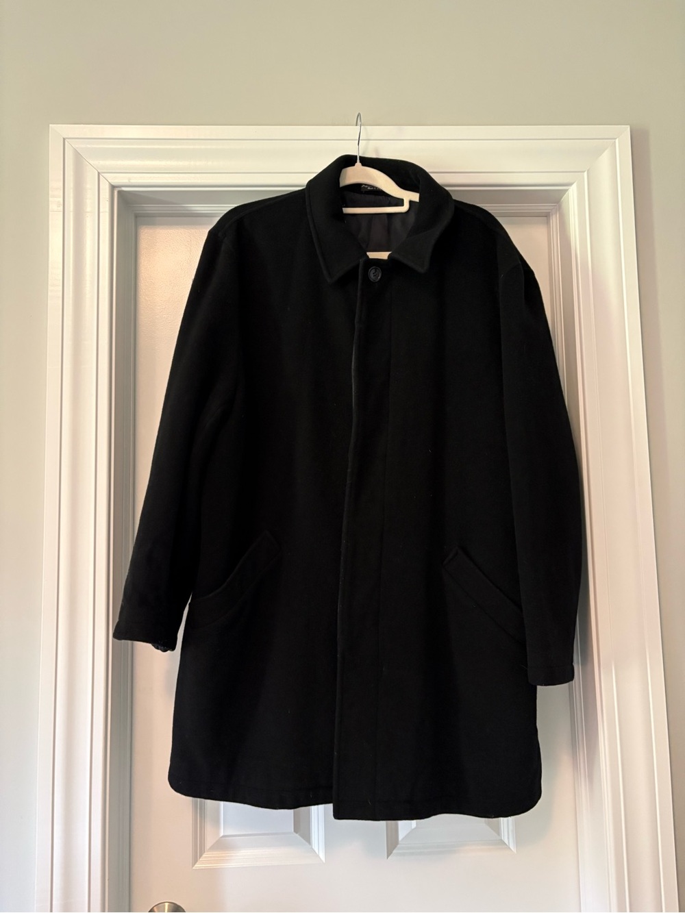 Baracuta Men's Classic Wool Black Overcoat
